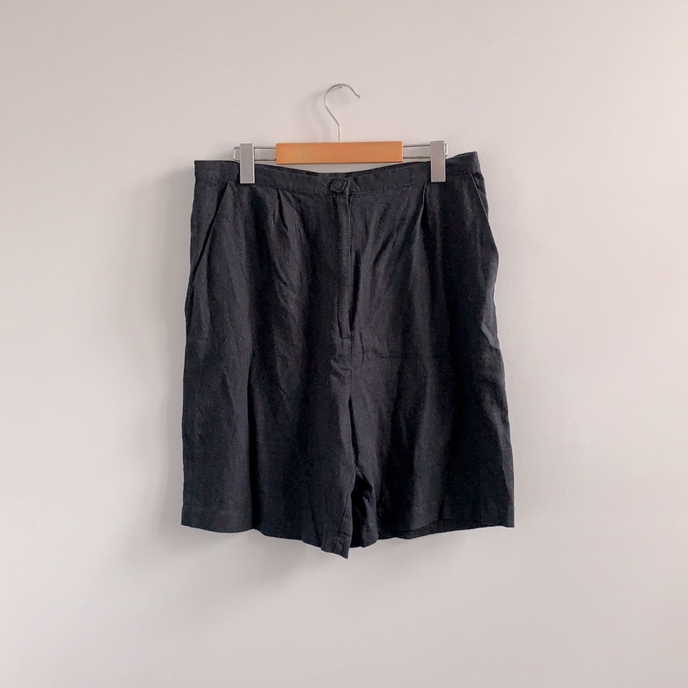 New UO High Waisted Black Linen Shorts size Large